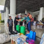 Pemkab Malra Serahkan Bantuan Perikanan untuk Nelayan Lokal