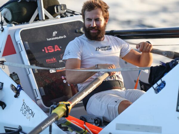 Keindahan Pulai Kei, Kedatangan Pendayung Dunia "Louis Margot" Inspirasi Untuk Generasi Muda