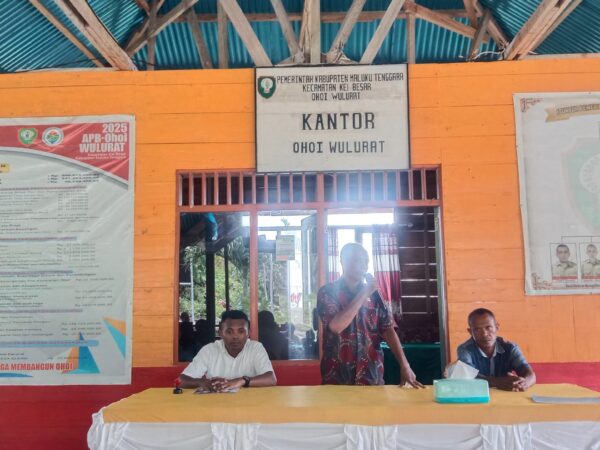 Pj. Ohoi Wulurat Gelar Rapat Perdana Bersama Warga Bahas Pengelolaan Ohoi