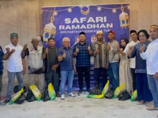 Wujud Kasih, DPD NasDem Kota Tual Gelar  Bukber Dan Salurkan Ratusan Paket Sembako