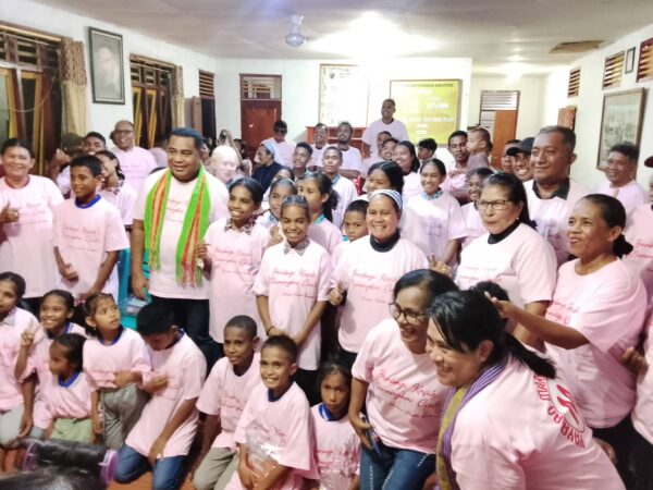 Kesederhanaan Benhur Watubun Rayakan HUT Bersama Anak Yatim Bhakti Luhur Kei Kecil