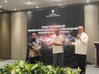 Dihadapan BNPP, Bupati Malra Jelaskan Keterbatasan Infrastruktur Pengaruhi Angka Kemiskinan di Wilayah Kepulauan