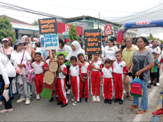 Dinas Pendidikan Malra Catat Rekor Libatkan 3.000 Peserta Jalan Santai Songsong Hardiknas