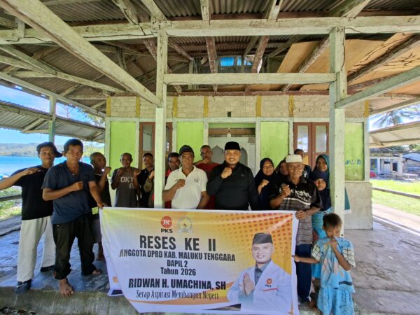 Umachina Serap Aspirasi Warga di Pulau Kelapa, Prihatin Bangunan Masjid Termakan Usia