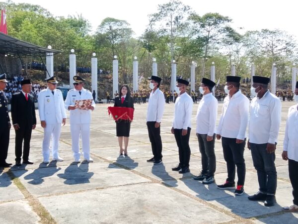 Bupati Malra Serahkan Remisi Untuk 7 WBP, Berikut Nama dan Jumlah Remisi
