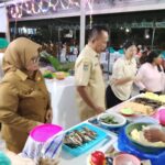 Pedagang Pasar Malam Teras Dekranasda "Toma Kuliner Evav" Tanpa Pungutan Sewa