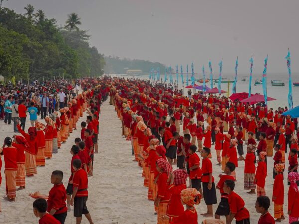 4.000 Penari Meriahkan Puncak FPMK 2026 di Malra, Bupati Hanubun : Pariwisata Kei Berdampak Untuk Masyarakat