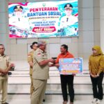 Pemkab Malra Salurkan Bansos untuk Korban Bencana Alam dan Disabilitas